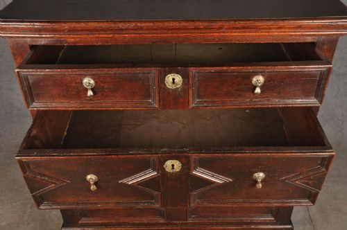 CHARLES II OAK CHEST OF DRAWERS - ADDITIONAL PHOTO 6