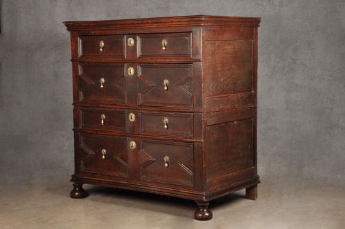CHARLES II OAK CHEST OF DRAWERS - ADDITIONAL PHOTO 10