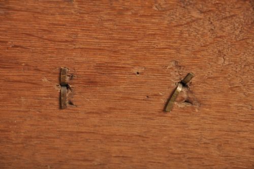 SMALL EARLY 18TH CENTURY WALNUT BUREAU - ADDITIONAL PHOTO 16