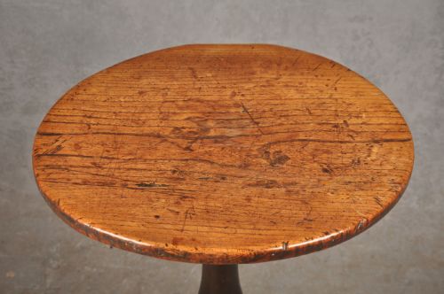 SMALL 18TH CENTURY ELM TRIPOD TABLE - ADDITIONAL PHOTO 2