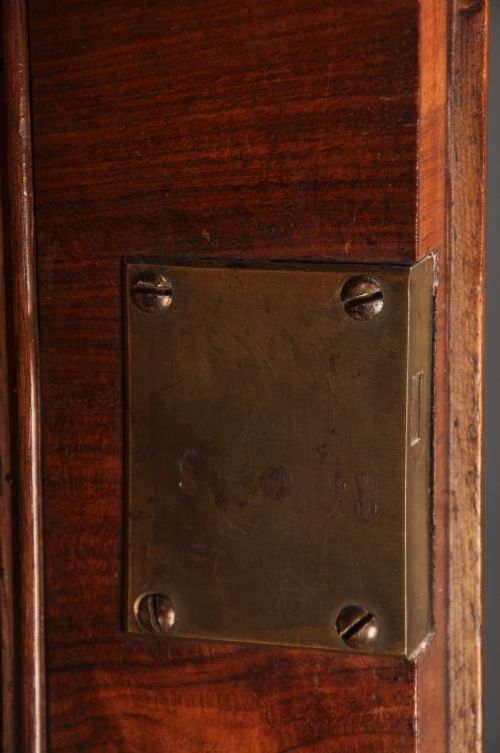 FINE EARLY 18TH CENTURY WALNUT SECRETAIRE CABINET - ADDITIONAL PHOTO 6