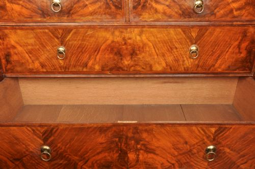 FINE EARLY 18TH CENTURY WALNUT SECRETAIRE CABINET - ADDITIONAL PHOTO 11