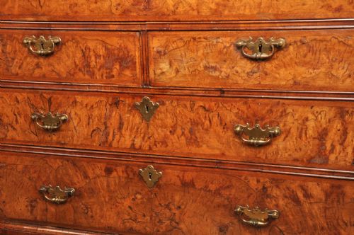 FINE EARLY 18TH CENTURY WALNUT SECRETAIRE CABINET - ADDITIONAL PHOTO 13