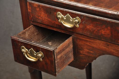 GEORGE II MAHOGANY LOWBOY - ADDITIONAL PHOTO 8
