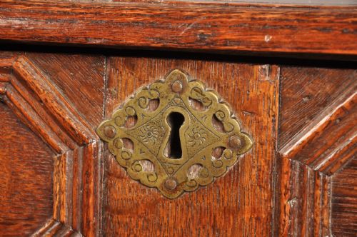 SMALL 17TH CENTURY OAK CHEST OF DRAWERS - ADDITIONAL PHOTO 15