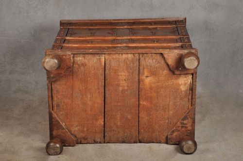 SMALL 17TH CENTURY OAK CHEST OF DRAWERS - ADDITIONAL PHOTO 16