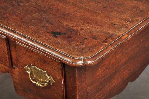EARLY 18TH CENTURY WALNUT LOWBOY SIDE TABLE - ADDITIONAL PHOTO 5