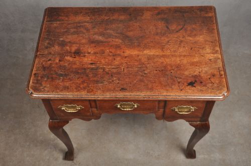 EARLY 18TH CENTURY WALNUT LOWBOY SIDE TABLE - ADDITIONAL PHOTO 7