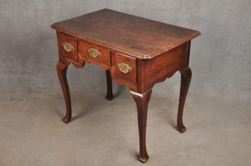EARLY 18TH CENTURY WALNUT LOWBOY SIDE TABLE - ADDITIONAL PHOTO 11