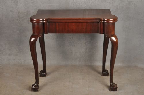 FINE 18TH CENTURY MAHOGANY TEA TABLE - ADDITIONAL PHOTO 1