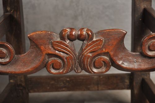 FINE PAIR OF 17TH CENTURY OAK SIDE CHAIRS - ADDITIONAL PHOTO 6