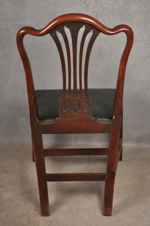 SET OF EIGHT 18TH CENTURY MAHOGANY HEPPLEWHITE CHAIRS - ADDITIONAL PHOTO 13
