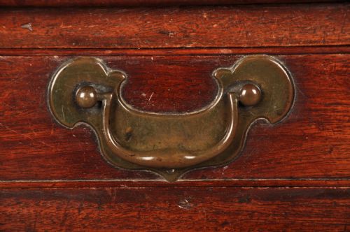 FINE 18TH CENTURY IRISH MAHOGANY TEA TABLE - ADDITIONAL PHOTO 2