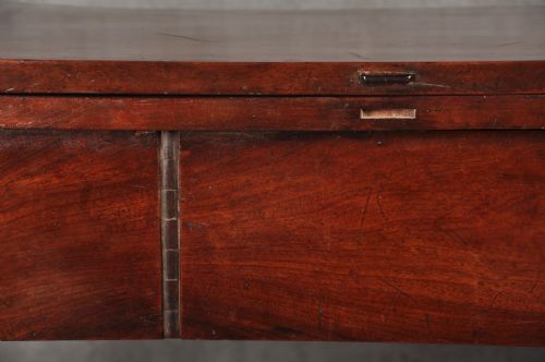 FINE 18TH CENTURY IRISH MAHOGANY TEA TABLE - ADDITIONAL PHOTO 8
