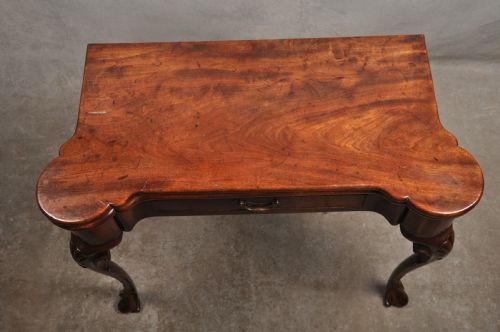 FINE 18TH CENTURY IRISH MAHOGANY TEA TABLE - ADDITIONAL PHOTO 12