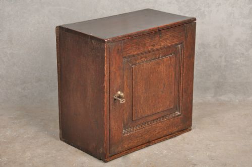 18TH CENTURY OAK SPICE CUPBOARD - ADDITIONAL PHOTO 3