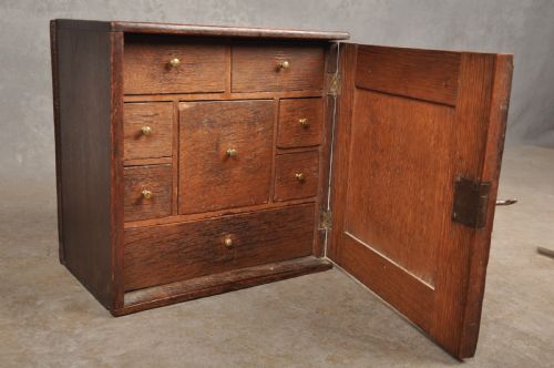 18TH CENTURY OAK SPICE CUPBOARD - ADDITIONAL PHOTO 5