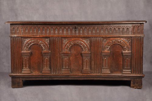 ELIZABETHAN I OAK COFFER - ADDITIONAL PHOTO 16