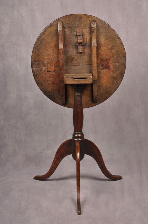 18TH CENTURY PRIMITIVE OAK TRIPOD TABLE - ADDITIONAL PHOTO 5