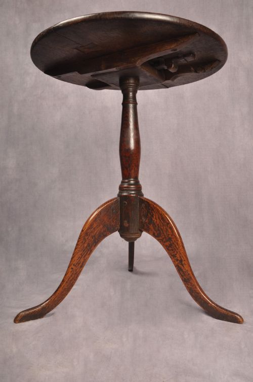18TH CENTURY PRIMITIVE OAK TRIPOD TABLE - ADDITIONAL PHOTO 9