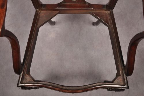 FINE MID 18TH CENTURY MAHOGANY ARMCHAIR - ADDITIONAL PHOTO 8