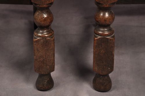 SET OF FOUR 17TH CENTURY OAK CHAIRS - ADDITIONAL PHOTO 4