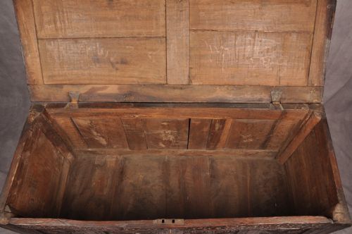 17TH CENTURY LAKELAND COFFER - ADDITIONAL PHOTO 12