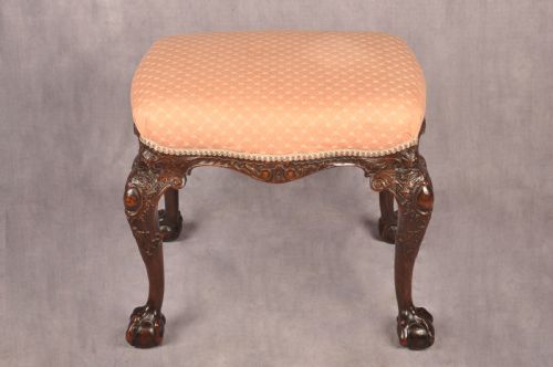 FINE 19TH CENTURY WALNUT STOOL - ADDITIONAL PHOTO 7