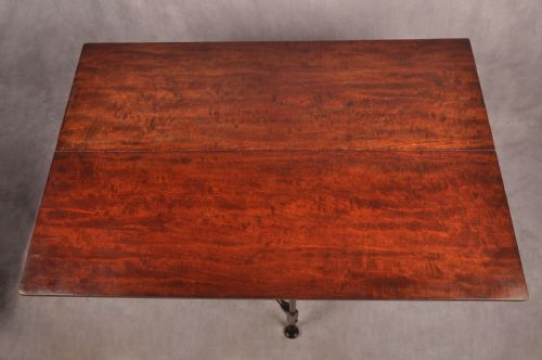 RARE 18TH CENTURY MAHOGANY SPIDER TABLE - ADDITIONAL PHOTO 2