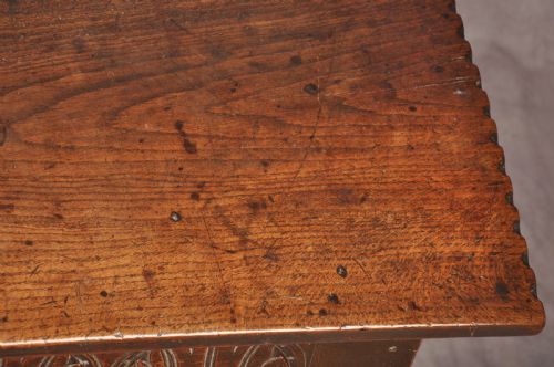EARLY 17TH CENTURY OAK COFFER - ADDITIONAL PHOTO 8