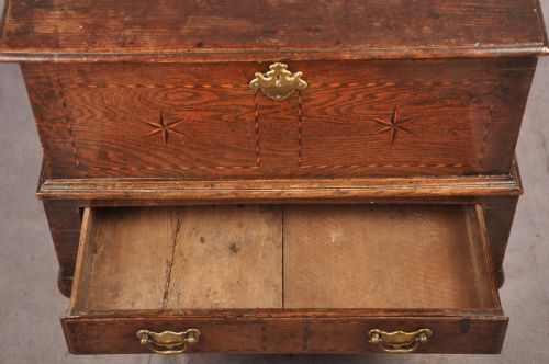 EARLY 18TH CENTURY OAK COFFER BACH - ADDITIONAL PHOTO 11