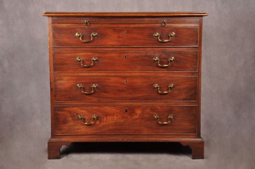fine 18th century mahogany chest of drawers - CATEGORY: ANTIQUE CHEST OF DRAWERS - DATED 18TH CENTURY