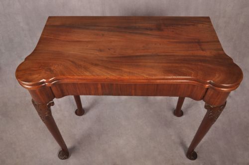 18TH CENTURY MAHOGANY CARD TABLE - ADDITIONAL PHOTO 1