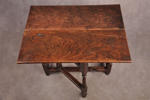 RARE 17TH CENTURY GATELEG SIDE TABLE - ADDITIONAL PHOTO 4