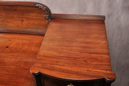 FINE REGENCY MAHOGANY SIDEBOARD - ADDITIONAL PHOTO 6