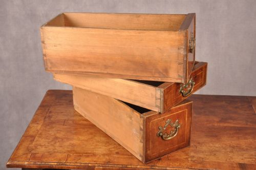 EARLY 18TH CENTURY WALNUT LOWBOY - ADDITIONAL PHOTO 8