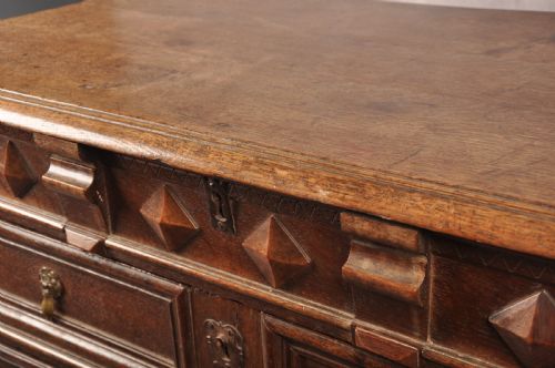 RARE 17TH CENTURY OAK CHEST OF DRAWERS - ADDITIONAL PHOTO 16