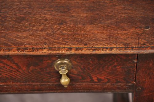 17TH CENTURY OAK SIDE TABLE - ADDITIONAL PHOTO 5