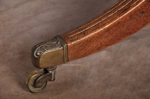 FINE REGENCY MAHOGANY BREAKFAST TABLE - ADDITIONAL PHOTO 6