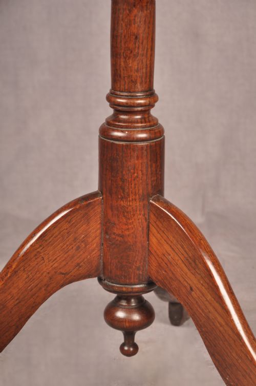 RARE 18TH CENTURY OAK COUNTRY TRIPOD TABLE - ADDITIONAL PHOTO 3
