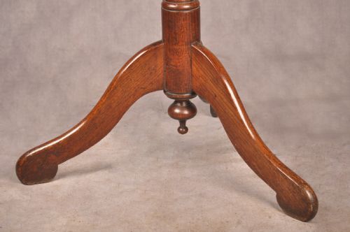 RARE 18TH CENTURY OAK COUNTRY TRIPOD TABLE - ADDITIONAL PHOTO 4
