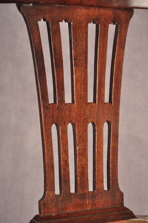 FINE 18TH CENTURY CORNER CHAIR - ADDITIONAL PHOTO 6
