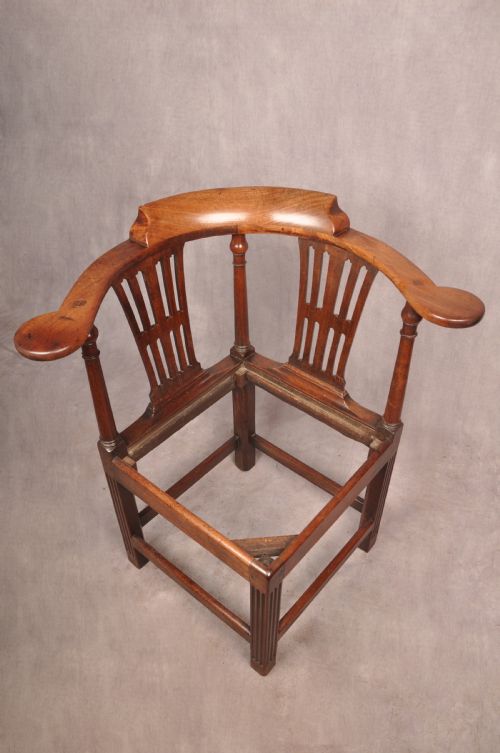 FINE 18TH CENTURY CORNER CHAIR - ADDITIONAL PHOTO 10