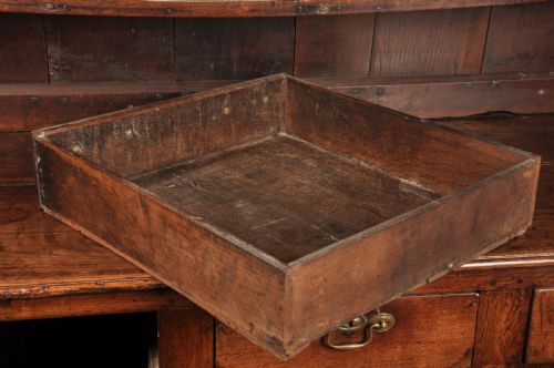 FABULOUS MID 18TH CENTURY WELSH OAK DRESSER - ADDITIONAL PHOTO 8