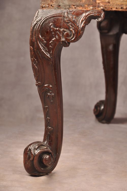 FINE 18TH CENTURY CHIPPENDALE MAHOGANY GAINSBOROUGH ARMCHAIR - ADDITIONAL PHOTO 8