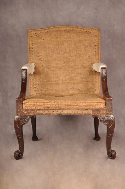 FINE 18TH CENTURY CHIPPENDALE MAHOGANY GAINSBOROUGH ARMCHAIR - ADDITIONAL PHOTO 14