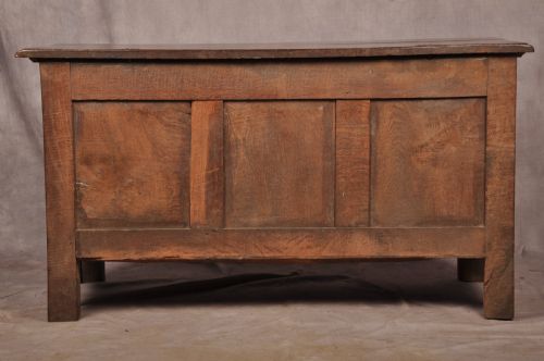 A RARE 17TH CENTURY EBONIZED DORSET COFFER - ADDITIONAL PHOTO 18