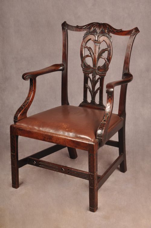 FINE 18TH CENTURY MAHOGANY CHIPPENDALE ARMCHAIR - ADDITIONAL PHOTO 7