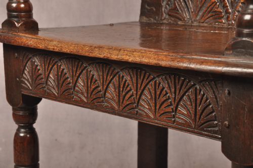 EARLY 17TH CENTURY OAK WAINSCOT CHAIR - ADDITIONAL PHOTO 6