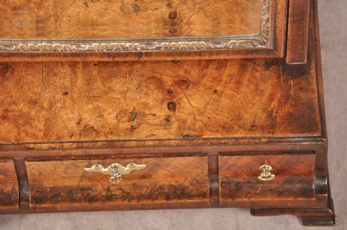 18TH CENTURY WALNUT TOILET MIRROR - ADDITIONAL PHOTO 5